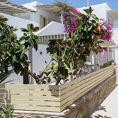 Rocco's Antiparos Città